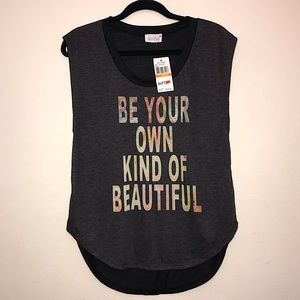 All In Favor NWT “Be Your Own Kind Of Beautiful” Graphic Tee Small